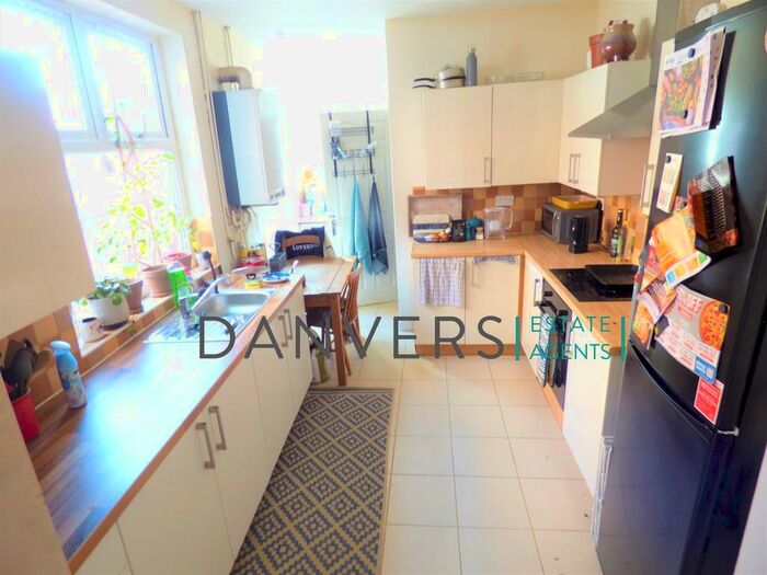 5 Bedroom Detached House To Rent In Wilberforce Road, Leicester, LE3