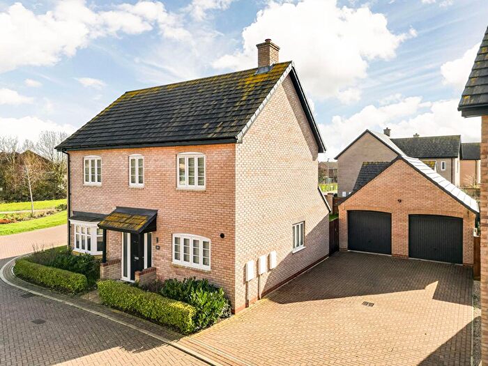 4 Bedroom Detached House For Sale In Howitt Close, Brampton, PE28