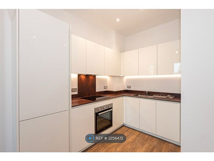 1 Bedroom Flat To Rent In Central House, Great Warley, Brentwood, CM13