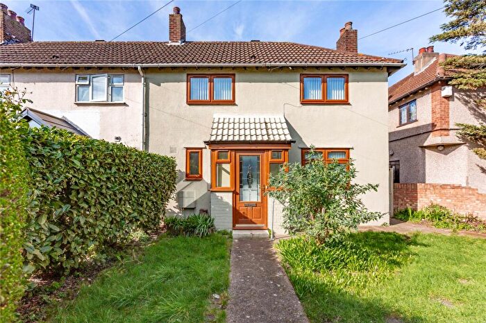 2 Bedroom End Of Terrace House For Sale In Sutton Road, Barking, IG11