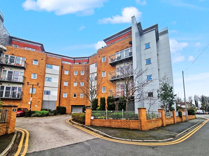 2 Bedroom Flat To Rent In The Atrium, Bury Old Road, Whitefield, M45