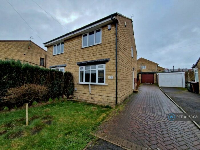 2 Bedroom Semi-Detached House To Rent In Hawley Way, Morley, Leeds, LS27