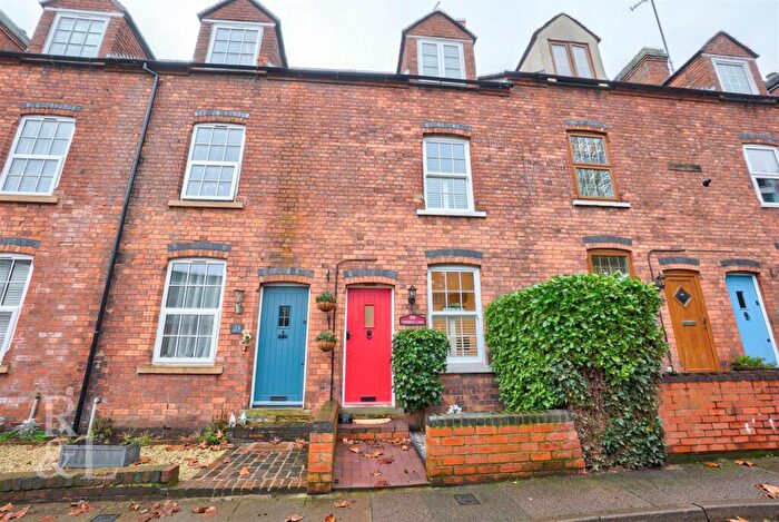 4 Bedroom Terraced House For Sale In Church Lane, Tamworth, B79
