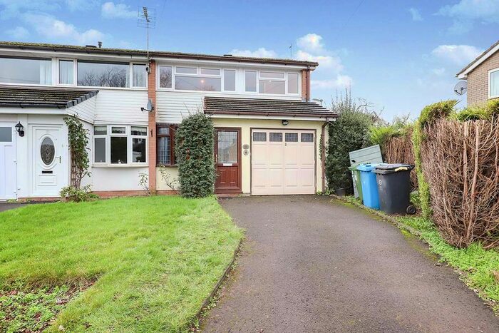 3 Bedroom End Of Terrace House To Rent In The Square, Pattingham, Wolverhampton, Staffordshire WV6