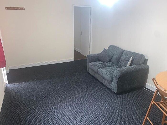 1 Bedroom Flat To Rent In Bearwood Road, Smethwick, B66