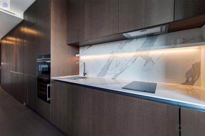 Studio To Rent In Park Drive, Canary Wharf, E14