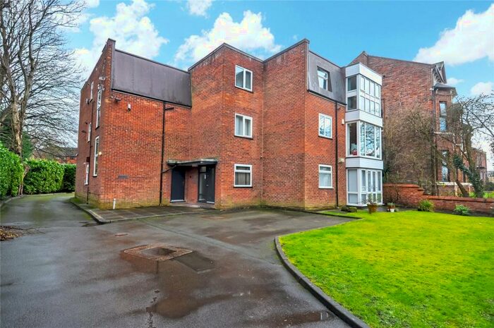 2 Bedroom Apartment To Rent In Wellington Road, Fallowfield, Manchester, M14