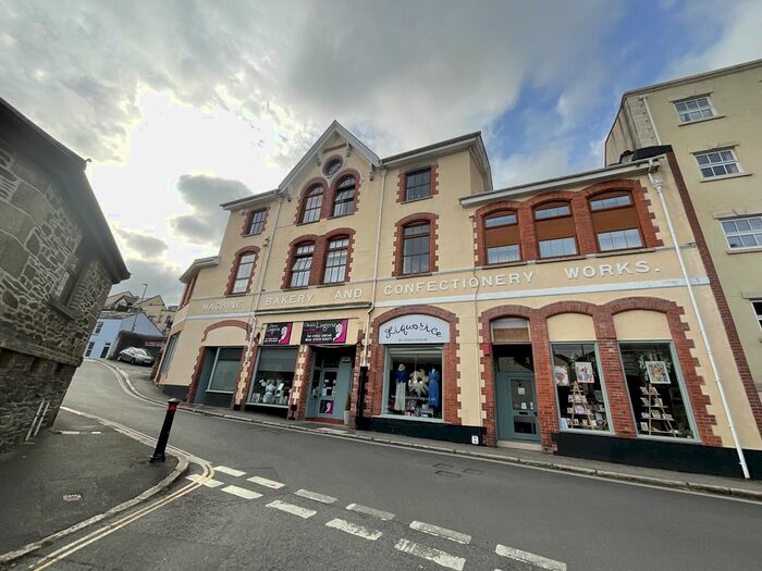 1 Bedroom Flat To Rent In Barley Market Street, Tavistock, Devon, PL19