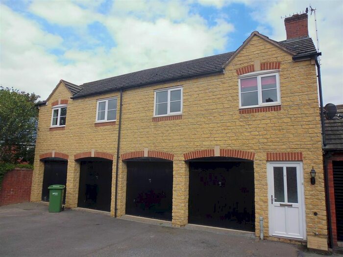 2 Bedroom Detached House To Rent In Riversmill Court, Dursley, GL11