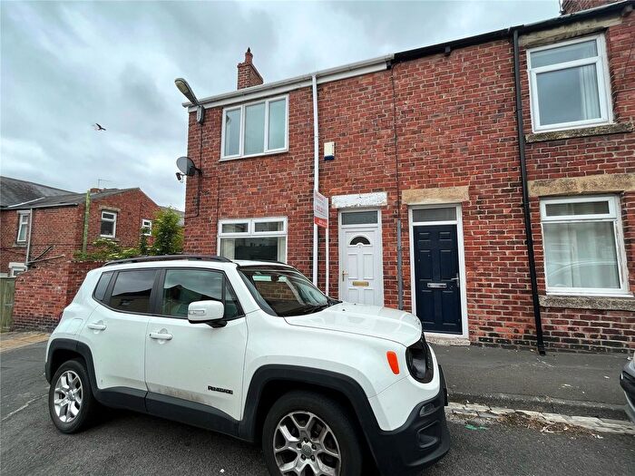 3 Bedroom End Terrace House For Sale In West Street, Grange Villa, DH2
