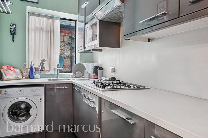 1 Bedroom Flat To Rent In Mount Ephraim Road, London, SW16