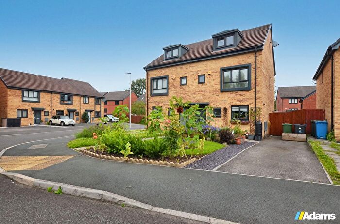 3 Bedroom Semi-Detached House For Sale In Knott Mill Way, Runcorn, WA7