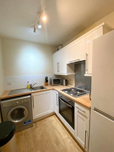 2 Bedroom Property To Rent In Cleghorn Street, West End, Dundee, DD2