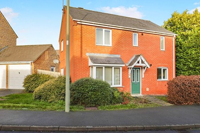 3 Bedroom Detached House To Rent In Lapsley Drive, Banbury, OX16