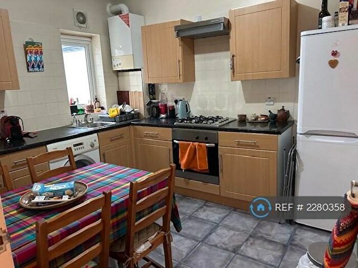 1 Bedroom Flat To Rent In Long Lane, London, N2