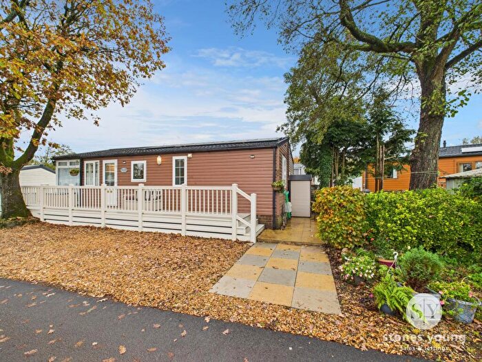 2 Bedroom Park Home For Sale In Three Rivers Woodland Park, West Bradford, BB7