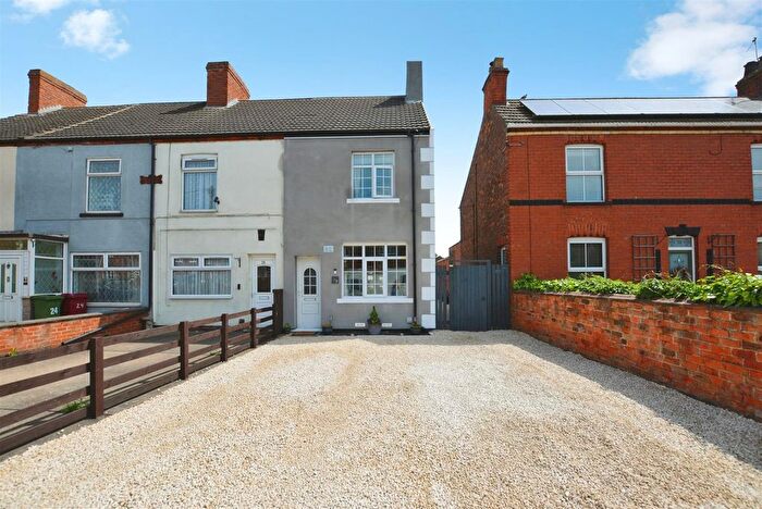 3 Bedroom End Of Terrace House For Sale In Oxford Street, Scunthorpe, DN16