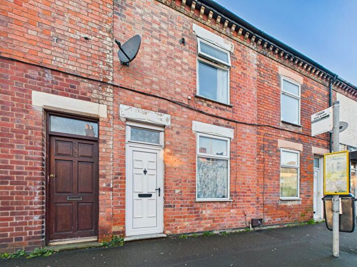 2 Bedroom Terraced House For Sale In Waterloo Street, DE14