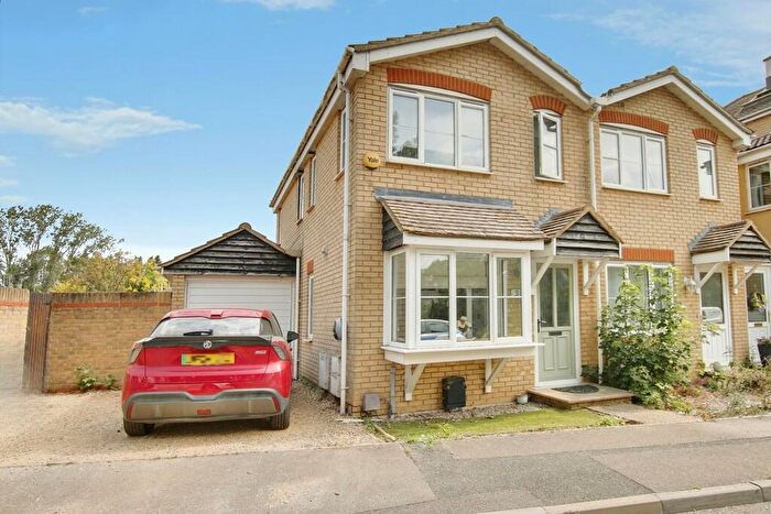 2 Bedroom End Of Terrace House For Sale In Riverdown, March, PE15