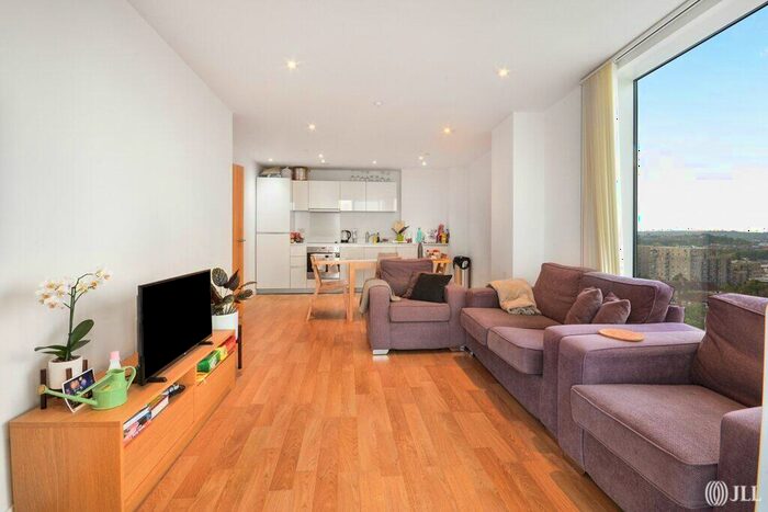 2 Bedroom Apartment To Rent In Residence Tower, Woodberry Grove, N4
