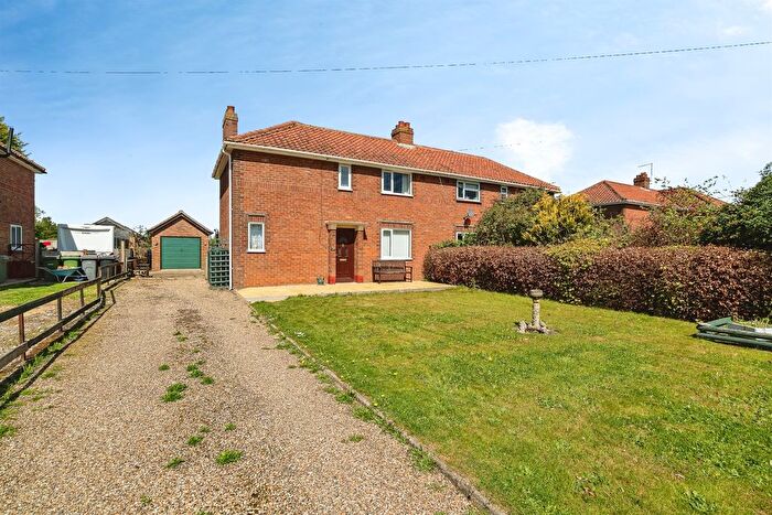 3 Bedroom Semi Detached House For Sale In Station Road, Burston, Diss, IP22