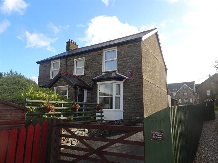 4 Bedroom Detached House For Sale In Llan Ffestiniog, Blaenau Ffestiniog, LL41
