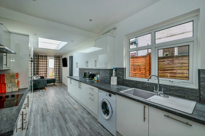 5 Bedroom Terraced House To Rent In Cleveland Road, Southsea, Hampshire, PO5