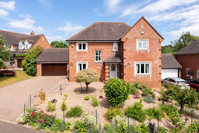 4 Bedroom Detached House For Sale In Highacre, Dorking, RH4