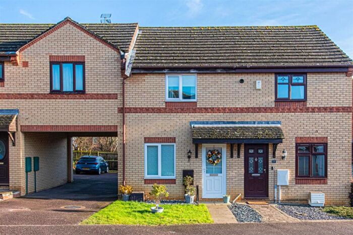 2 Bedroom Terraced House For Sale In Sandringham Court, Kettering, NN15