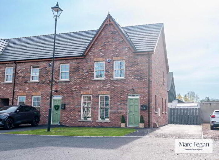 3 Bedroom TownHouse For Sale In Hunters Lodge, Craigavon, BT66