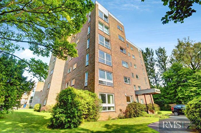 2 Bedroom Flat To Rent In Dene Court, Newcastle Upon Tyne, NE7
