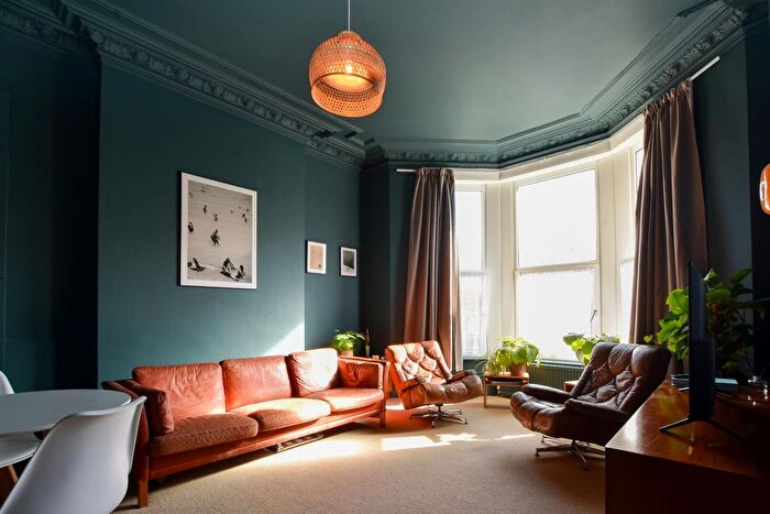 1 Bedroom Flat To Rent In Cornwallis Gardens, Hastings, TN34