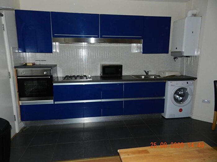 1 Bedroom Flat To Rent In Northcote Street, Roath, CF24