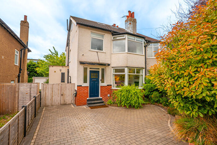 4 Bedroom Semi Detached House For Sale In Saint Margarets Grove, Leeds, LS8