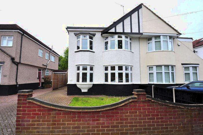 5 Bedroom Semi-Detached House To Rent In Hurst Road, Sidcup, DA15