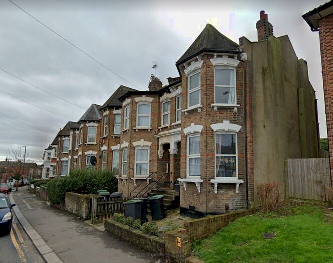 5 Bedroom House To Rent In Wightman Road, London, N4