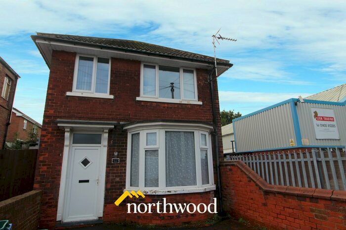 1 Bedroom Flat To Rent In Co-Op Villas, Bloomhill Road, Moorends, Doncaster, DN8