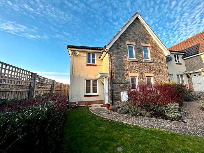2 Bedroom Property To Rent In Latimer Close, Bristol, BS4