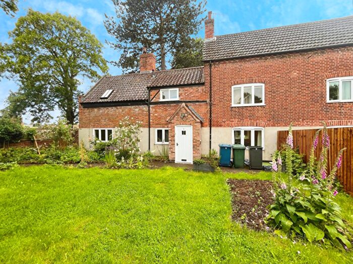 3 Bedroom Semi-Detached House To Rent In Church Drive, West Bridgford, NG2