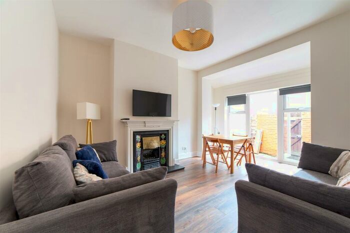 6 Bedroom Terraced House To Rent In £pppw - Gladstone Tce - Sandyford, NE2