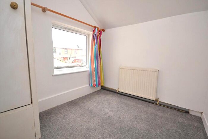 3 Bedroom Terraced House For Sale In Stanley Street, Reading, Berkshire, RG1