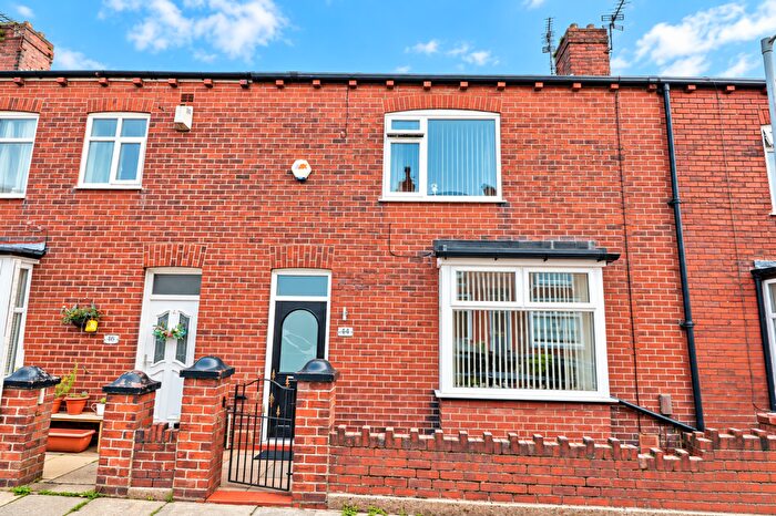 2 Bedroom Terraced House For Sale In Primula Street, Bolton, BL1