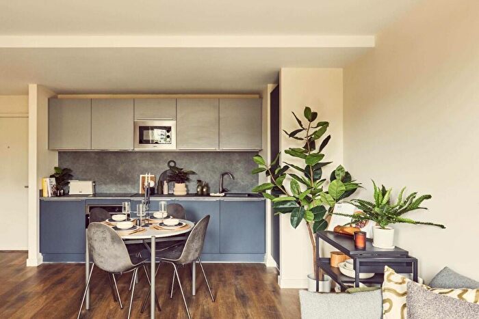 1 Bedroom Flat To Rent In Mustard Wharf At Tower Works, Heritage Collection, LS11