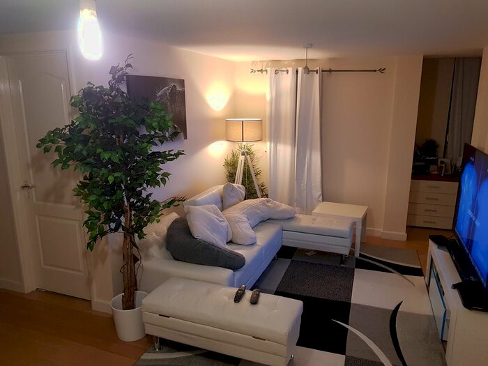 1 Bedroom Flat To Rent In Aiken Road, North Swindon, Wiltshire, SN25