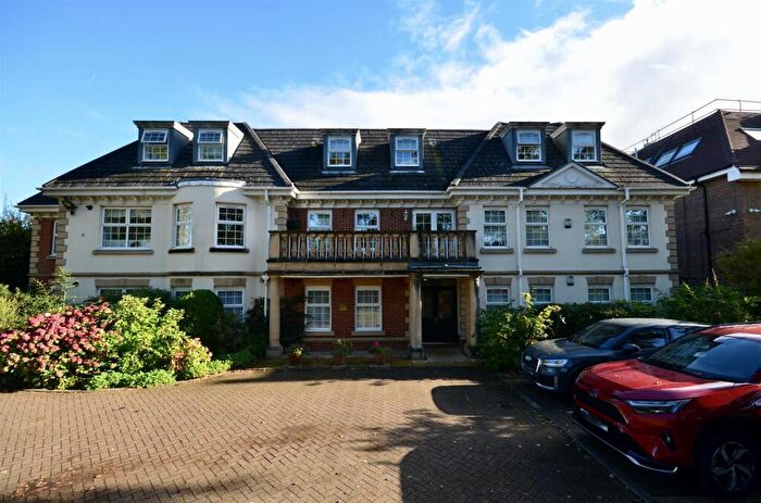 2 Bedroom Apartment To Rent In Ducks Hill Road, Northwood, HA6