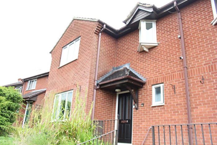 3 Bedroom Semi-Detached House To Rent In Vardon Close, Stafford, ST16