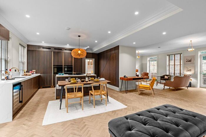 5 Bedroom Semi Detached House For Sale In Doric House, Lexden Road, Colchester, Essex, CO3