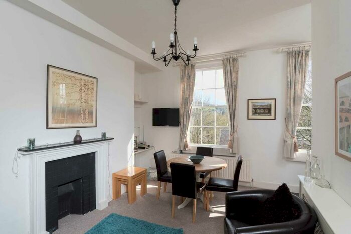 2 Bedroom Apartment To Rent In Canton Place, BA1