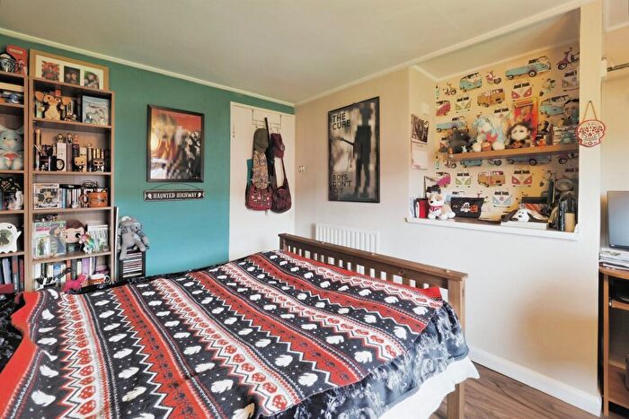 3 Bedroom Terraced House For Sale In Anne Close, Keadby, Scunthorpe, DN17