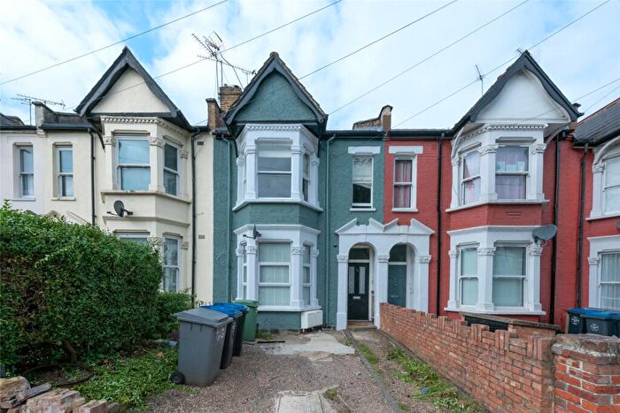 2 Bedroom Apartment To Rent In St Johns Avenue, London, NW10